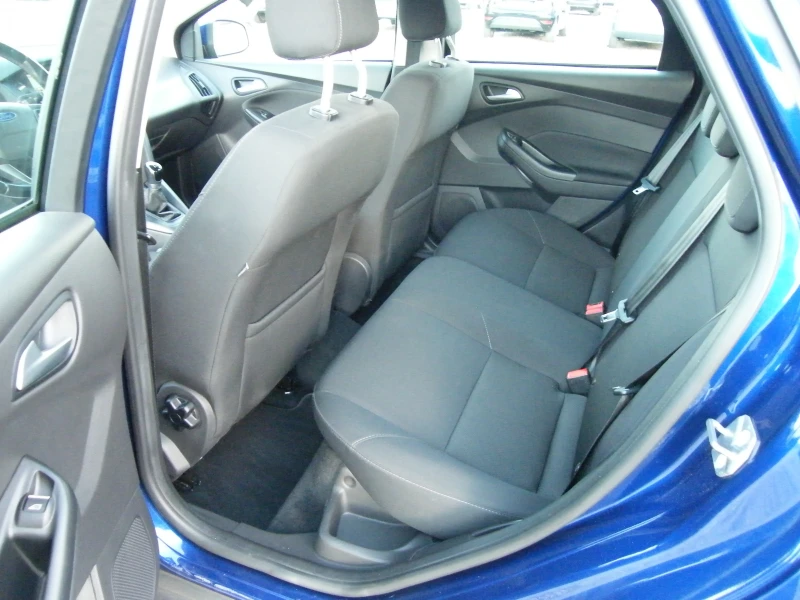 Ford Focus 1.0i EURO 6B, снимка 12 - Автомобили и джипове - 48152303