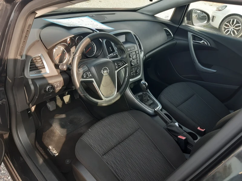 Opel Astra КАТО НОВА , снимка 14 - Автомобили и джипове - 48661224