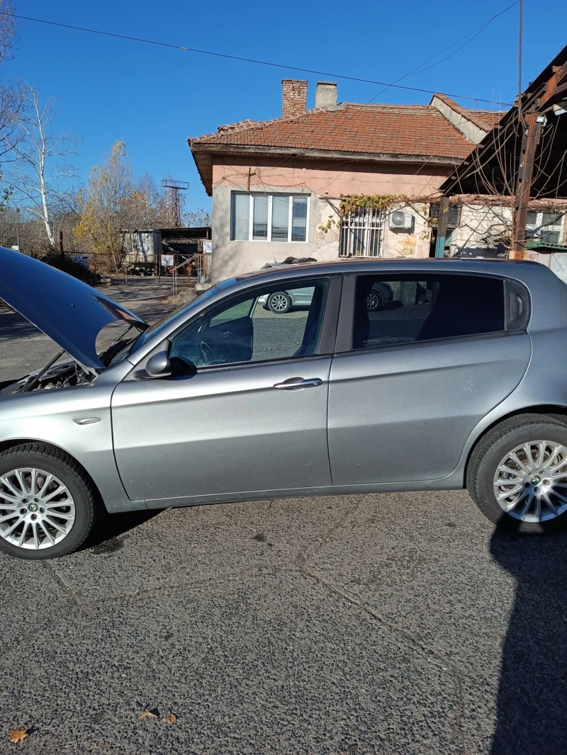 Alfa Romeo 147, снимка 2 - Автомобили и джипове - 49071217