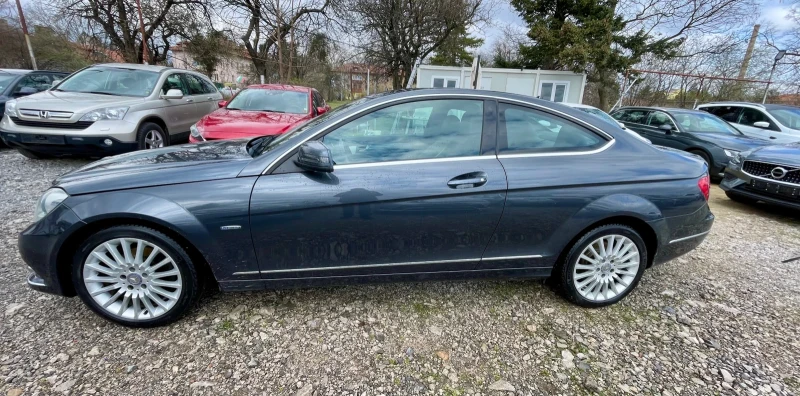 Mercedes-Benz C 220 COUPE - Kamera- navi -face lift, снимка 3 - Автомобили и джипове - 49541571