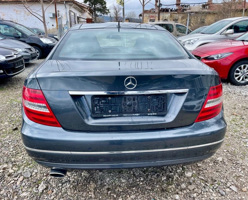 Mercedes-Benz C 220 COUPE - Kamera- navi -face lift, снимка 5 - Автомобили и джипове - 49541571