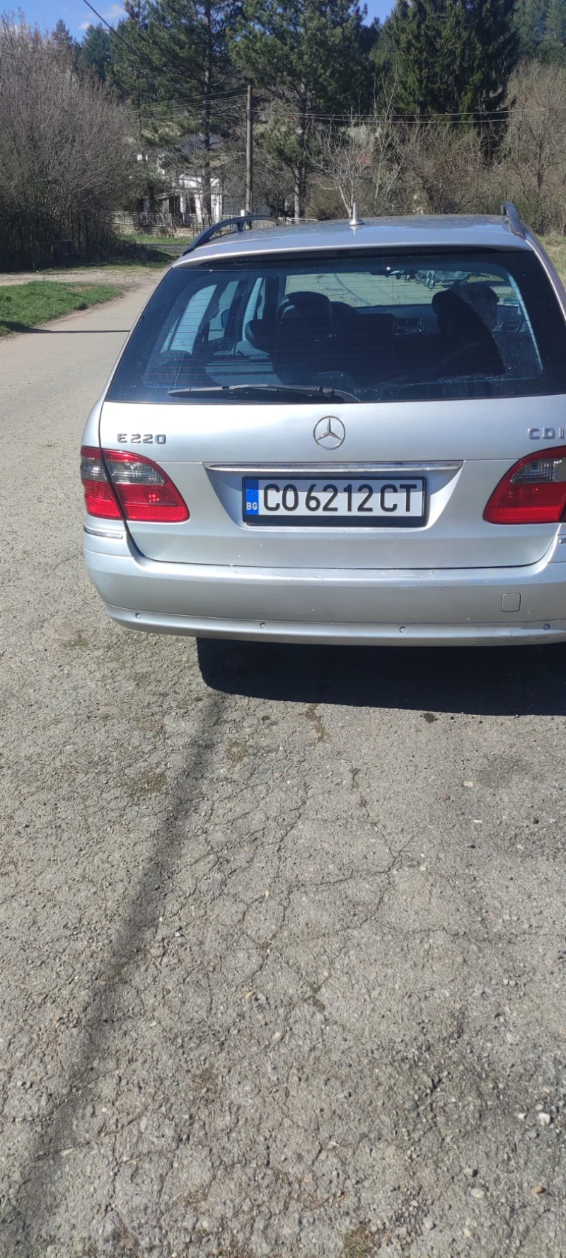 Mercedes-Benz E 220, снимка 6 - Автомобили и джипове - 52258918