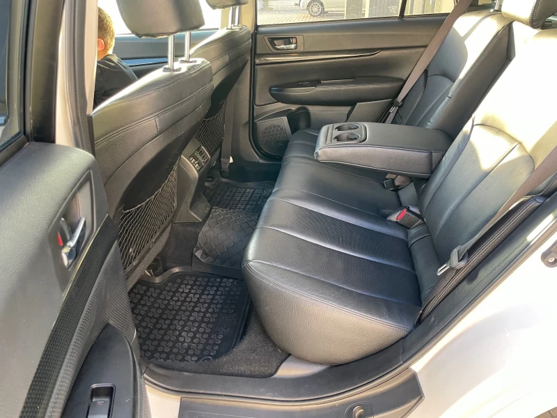 Subaru Legacy 2.5i, снимка 7 - Автомобили и джипове - 52658155