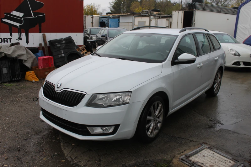 Skoda Octavia ЗА ЧАСТИ, ИТАЛИЯ, НОВ ВНОС, снимка 3 - Автомобили и джипове - 52365210