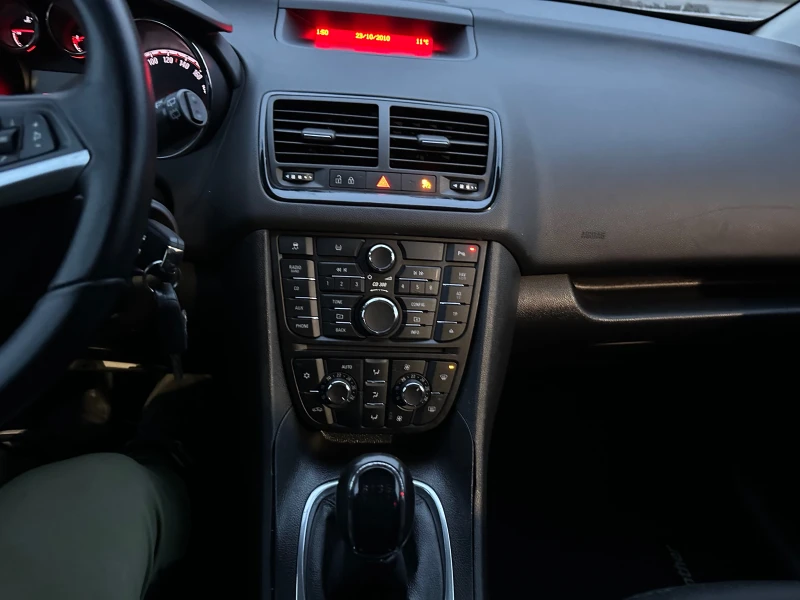 Opel Meriva DIESEL* KLIMATIK* EVRO5, снимка 13 - Автомобили и джипове - 52569643