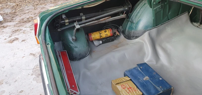 Volga 24 Volga GAZ 24, снимка 15 - Автомобили и джипове - 53189907