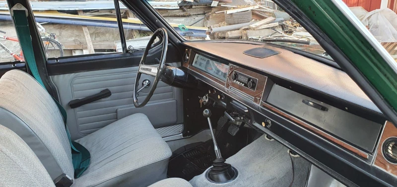 Volga 24 Volga GAZ 24, снимка 9 - Автомобили и джипове - 53189907