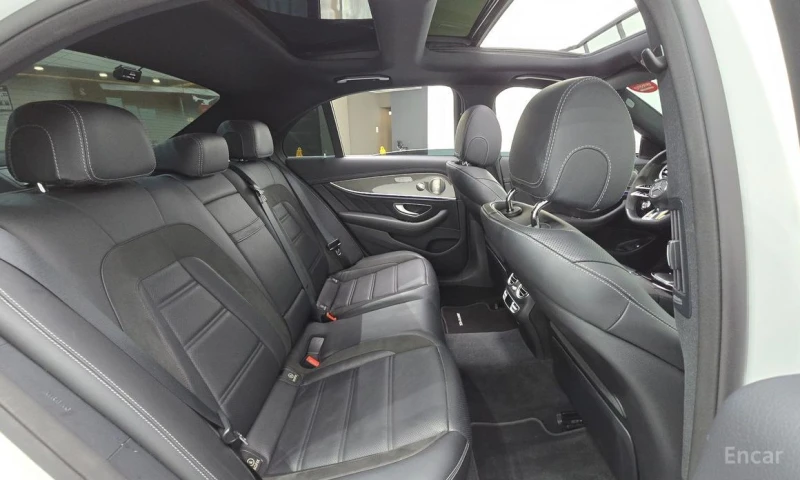 Mercedes-Benz E 53 AMG, снимка 12 - Автомобили и джипове - 53352882