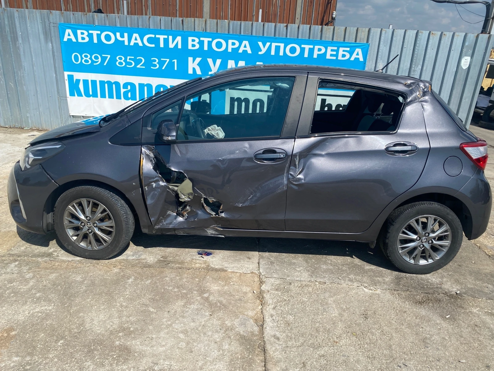 Toyota Yaris 1.5i automatic - изображение 4