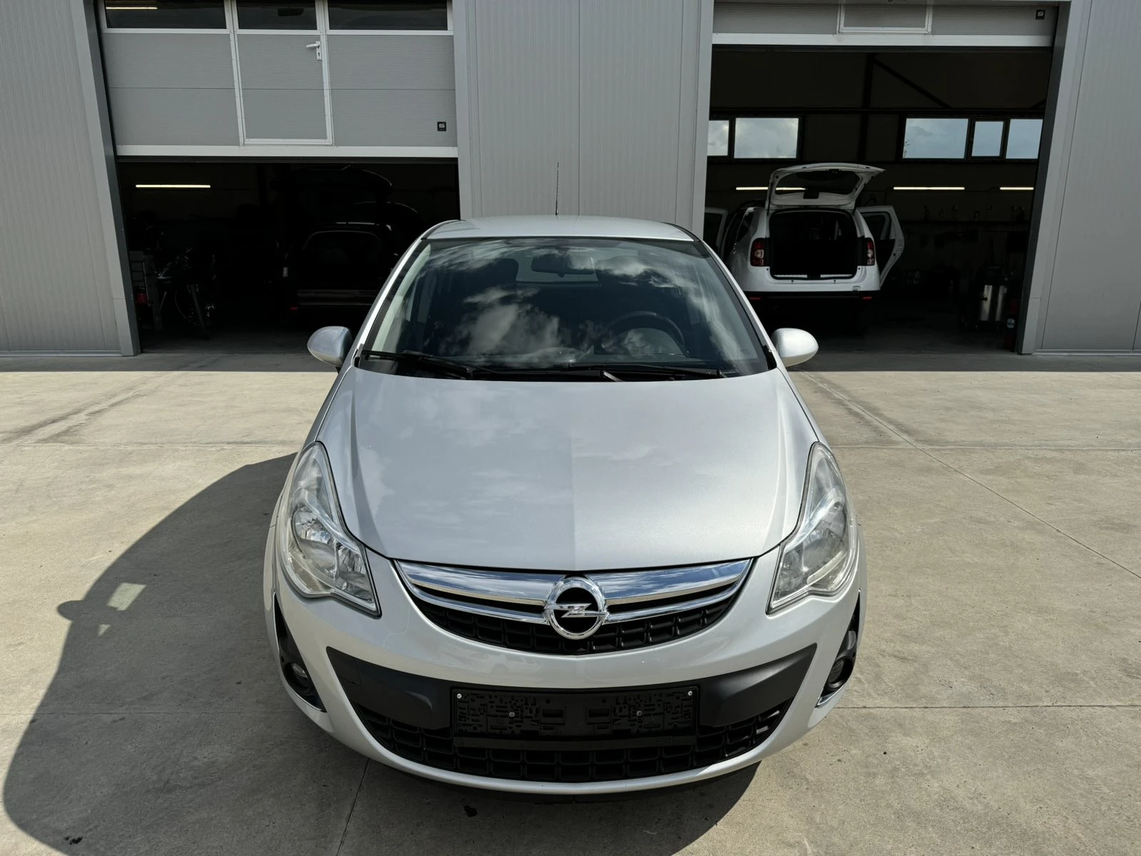 Opel Corsa 1.3 75ps DIESEL - изображение 8