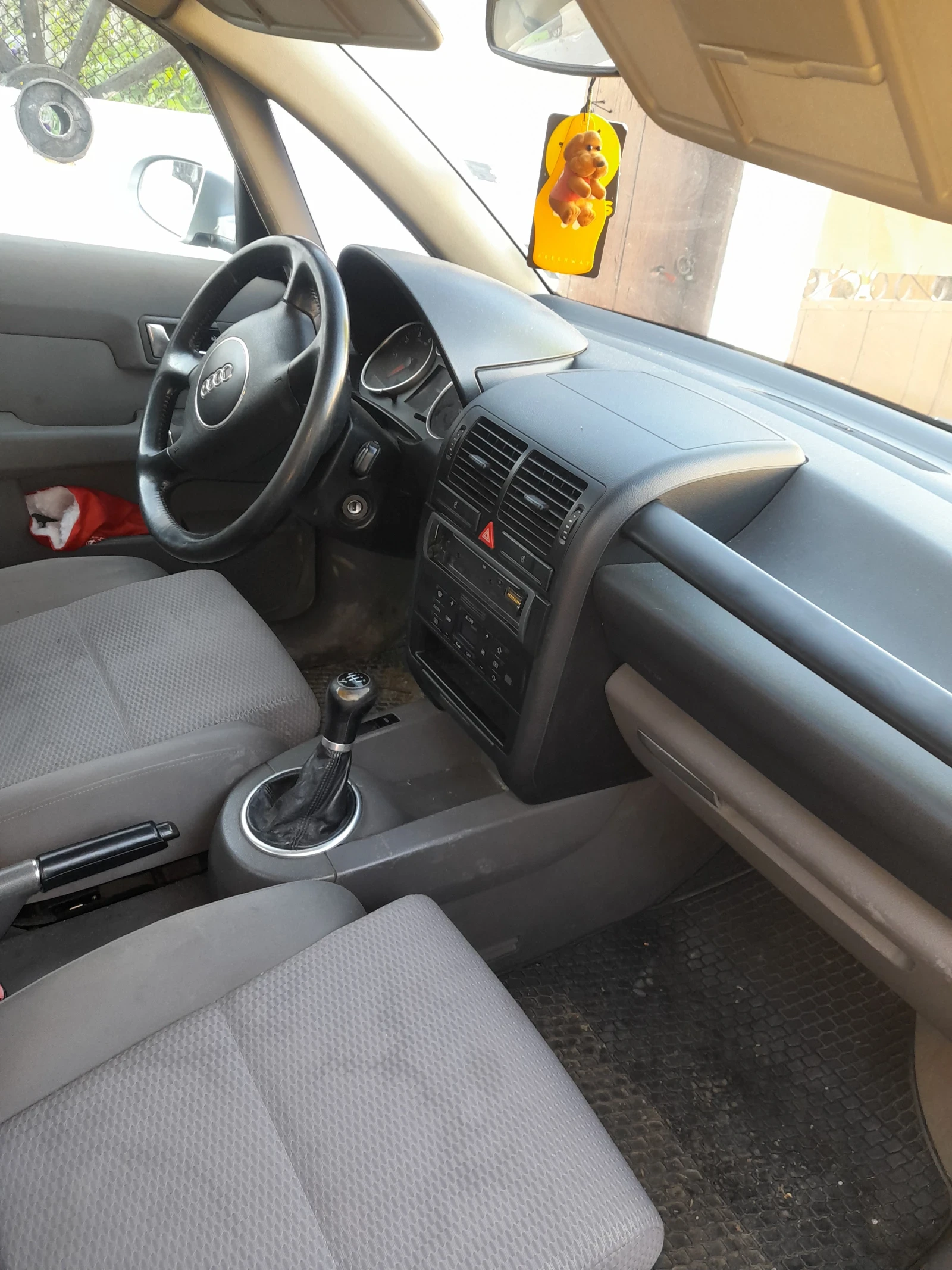Audi A2 1.4 - изображение 4