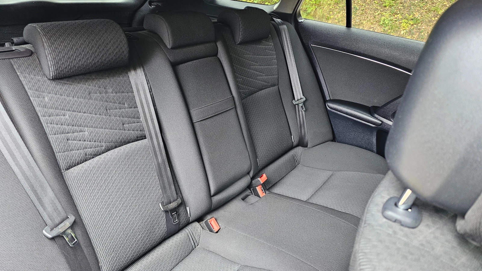 Toyota Avensis 1.8 | Mobile.bg — изображение 14