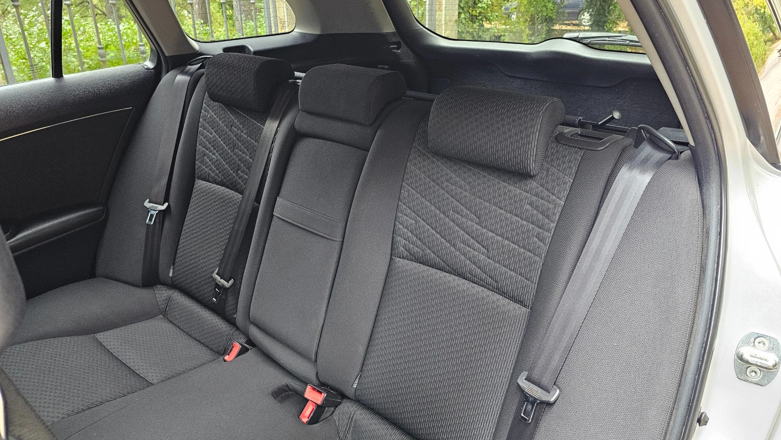 Toyota Avensis 1.8 | Mobile.bg — изображение 15