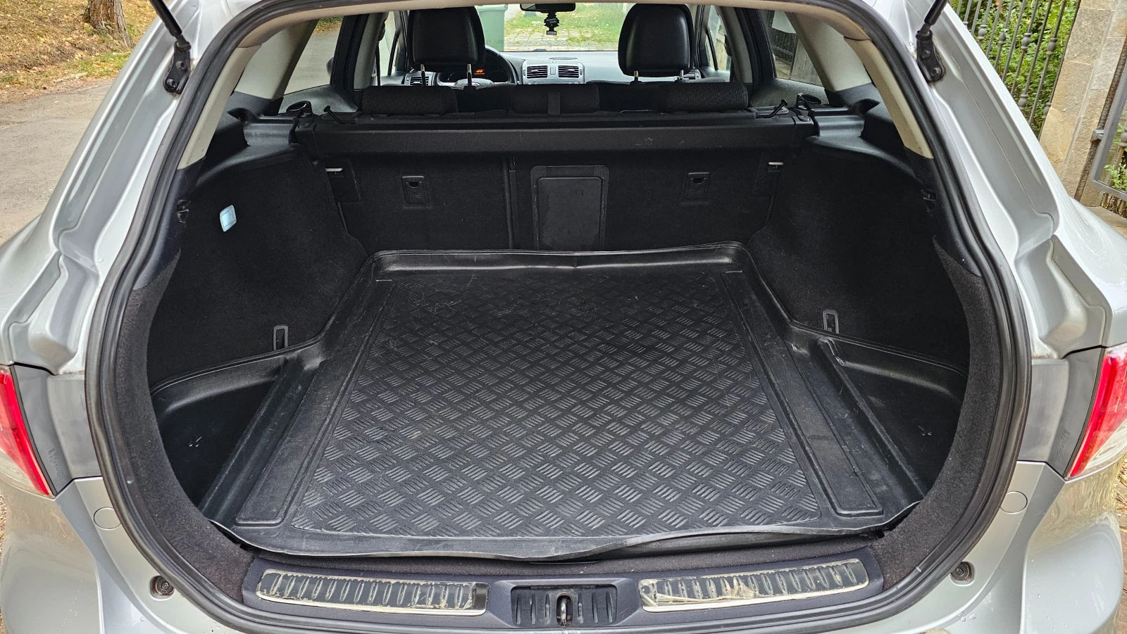 Toyota Avensis 1.8 | Mobile.bg — изображение 16