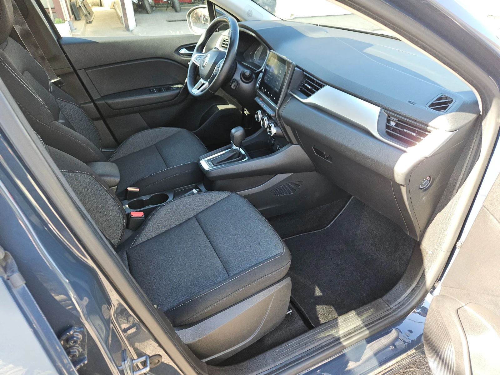 Renault Captur 1.6Hybrid/LED/ACC/NAVI/БЛУТУТ/EURO 6D/ТОП | Mobile.bg — изображение 15