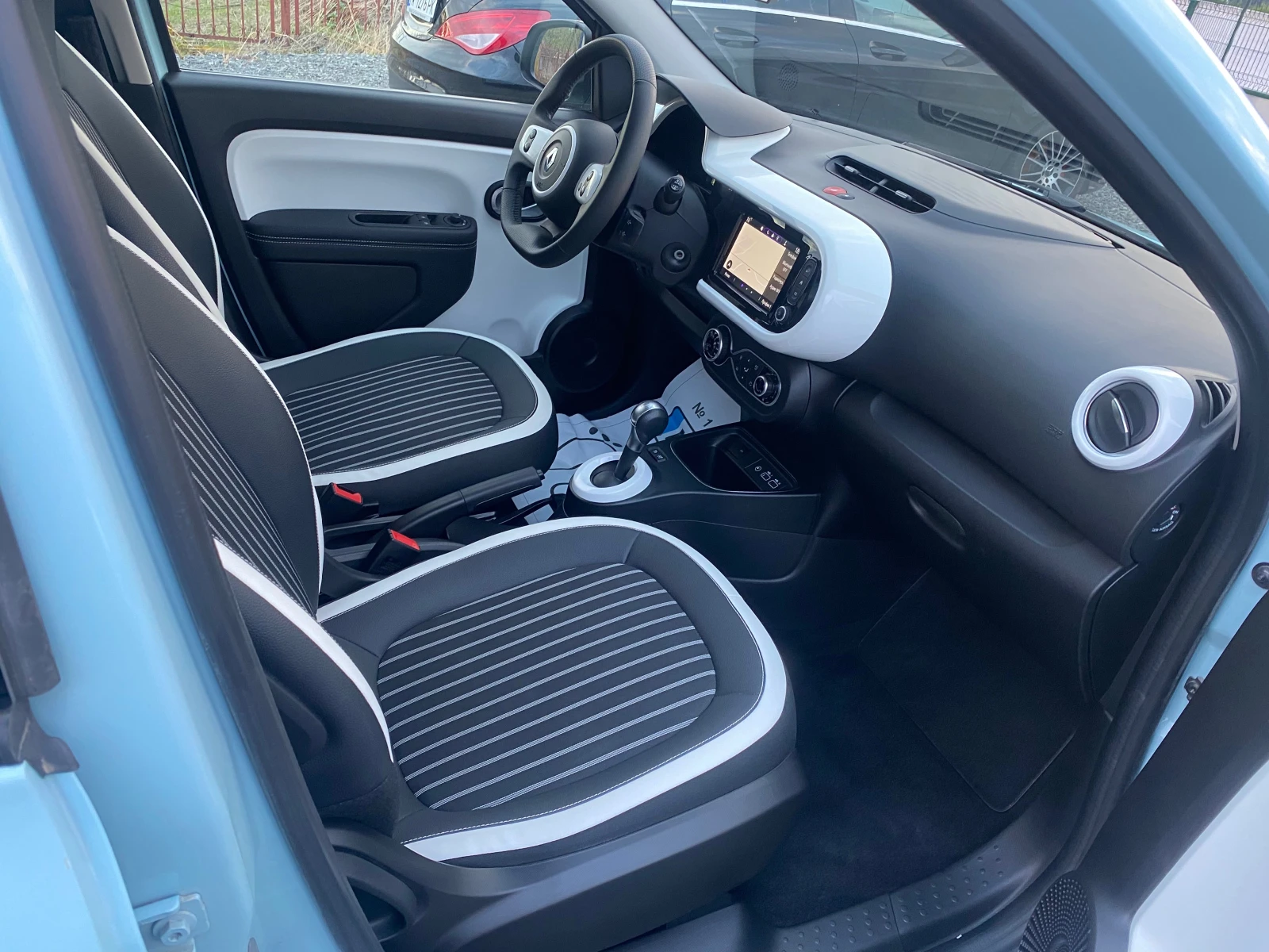 Renault Twingo 22kwh   | Mobile.bg   14