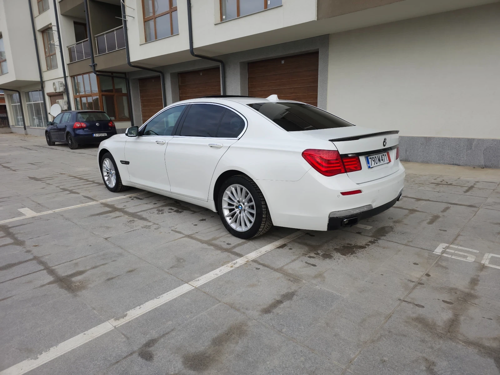 BMW 730 M PACK* ДИСТРОНИК* HEAD-UP* ЛИЗИНГ  - изображение 2