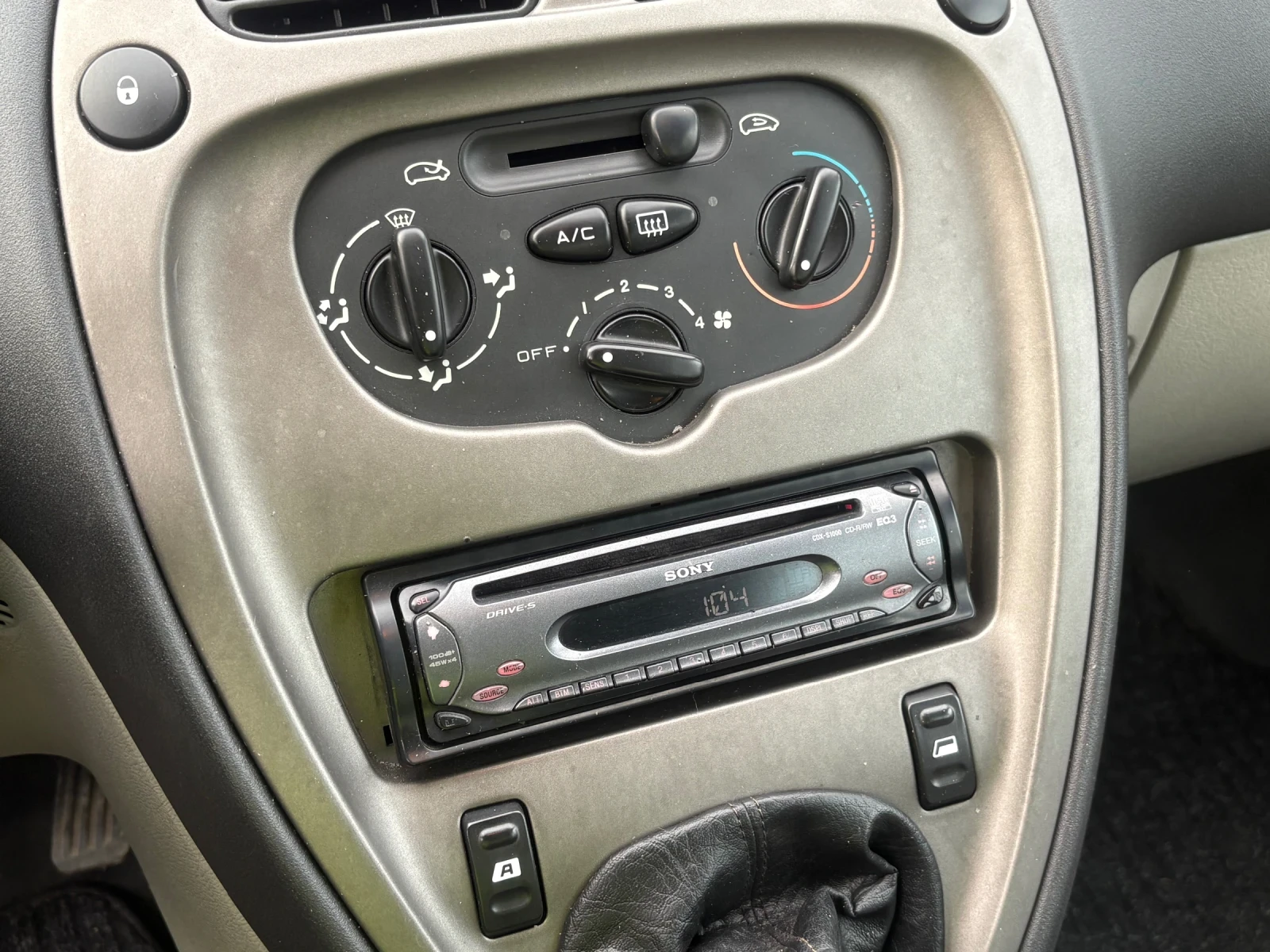 Citroen Xsara picasso 130х РЕАЛНИ КИЛОМЕТРИ, снимка 8 - Автомобили и джипове - 53710794