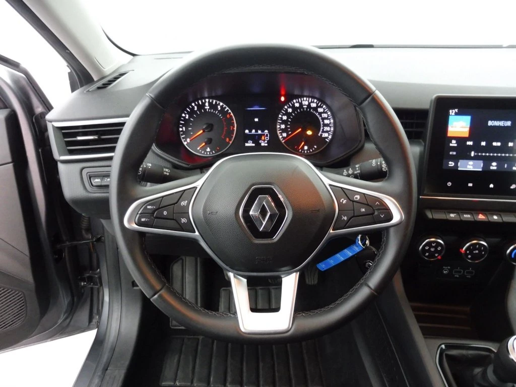 Renault Clio 1.0 Tce Equilibre, снимка 11 - Автомобили и джипове - 54109852