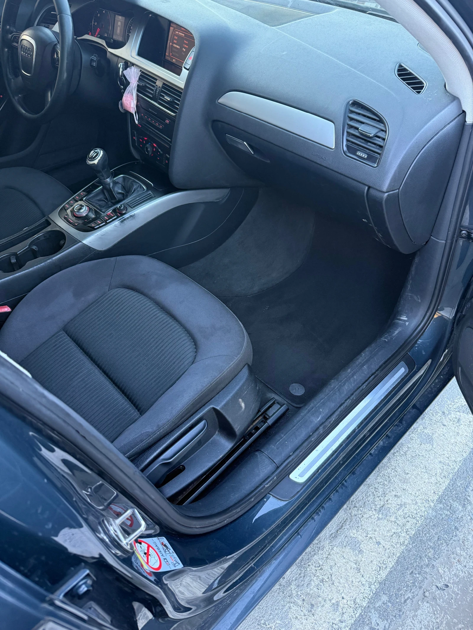 Audi A4 2tdi 143кс ръчка, снимка 5 - Автомобили и джипове - 54282754