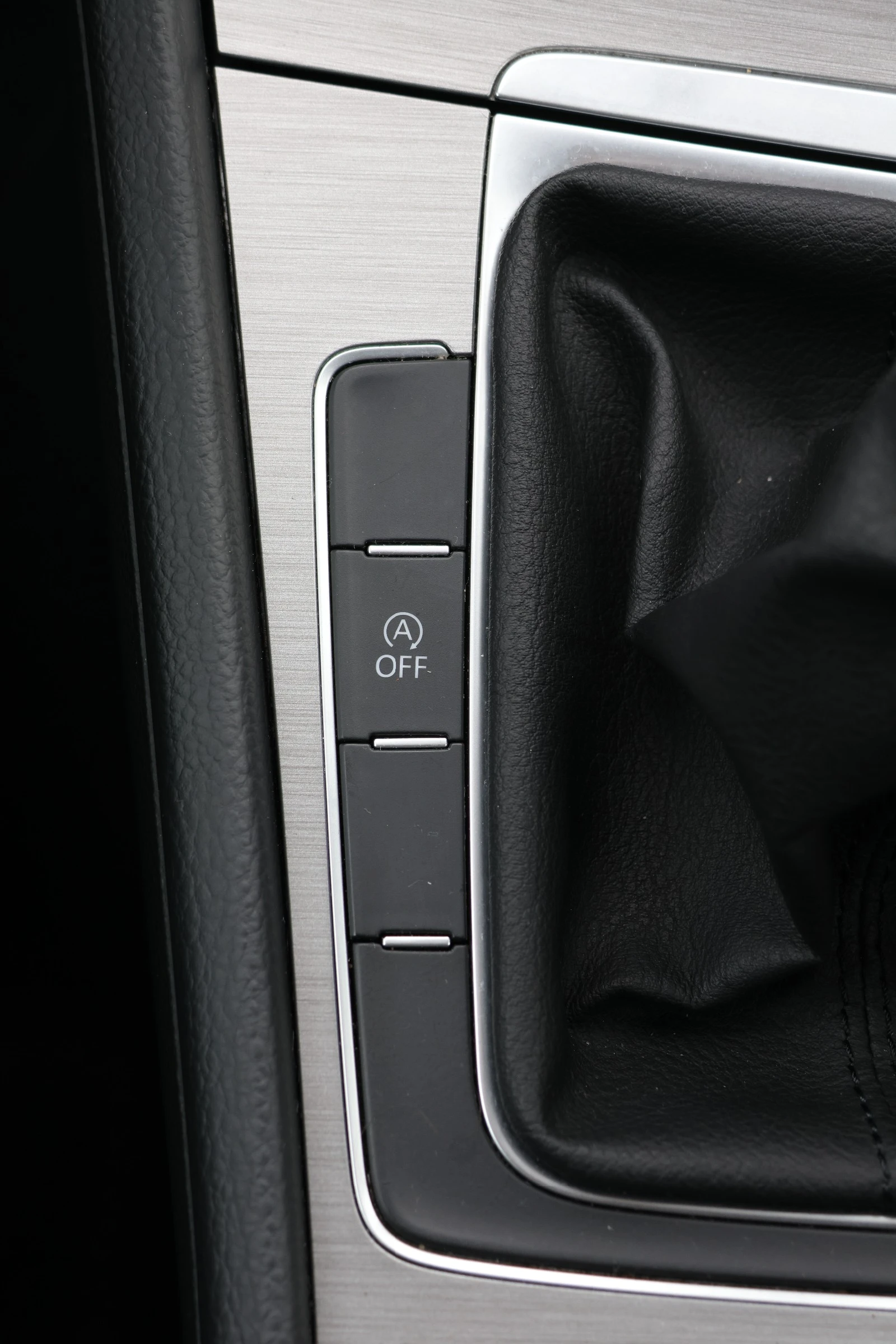 VW Golf Variant 2.0 TDI, снимка 11 - Автомобили и джипове - 54660534