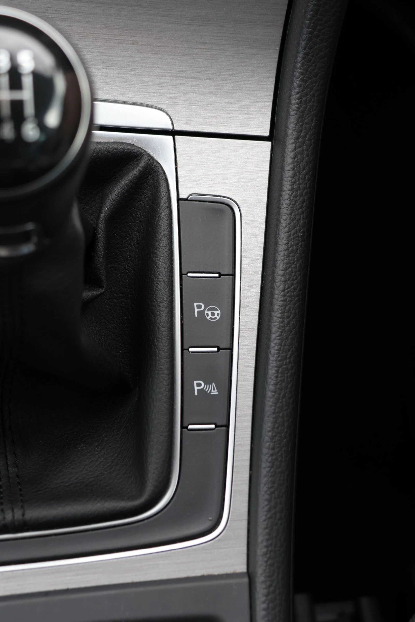 VW Golf Variant 2.0 TDI, снимка 12 - Автомобили и джипове - 54660534