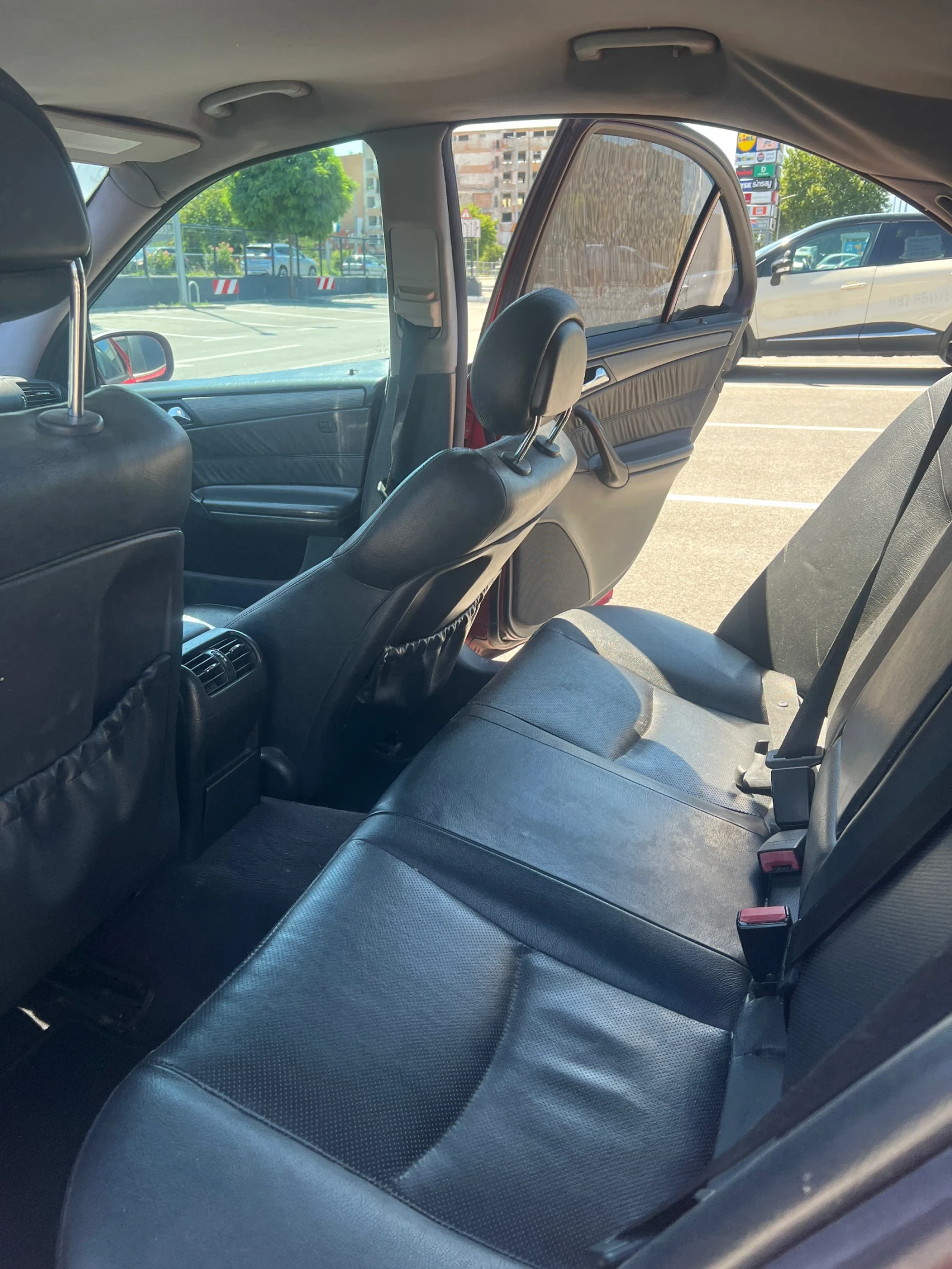 Mercedes-Benz C 270 CDI / AUTOMATIC / KLIMA , снимка 12 - Автомобили и джипове - 55296323