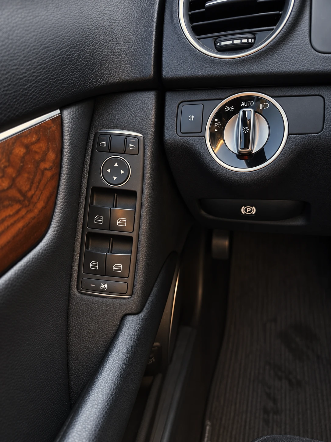 Mercedes-Benz C 200, снимка 9 - Автомобили и джипове - 55684696