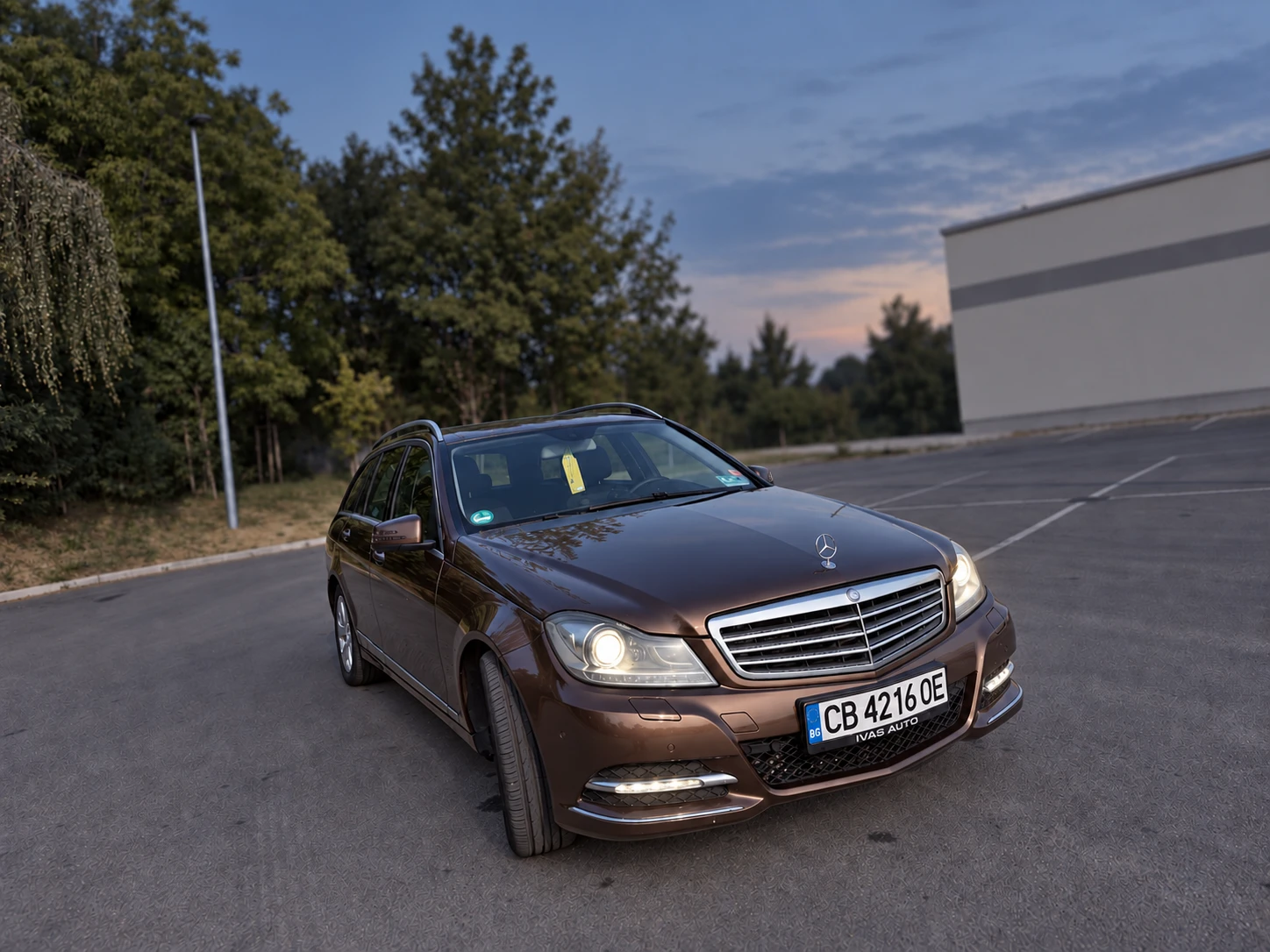 Mercedes-Benz C 200, снимка 8 - Автомобили и джипове - 55684696