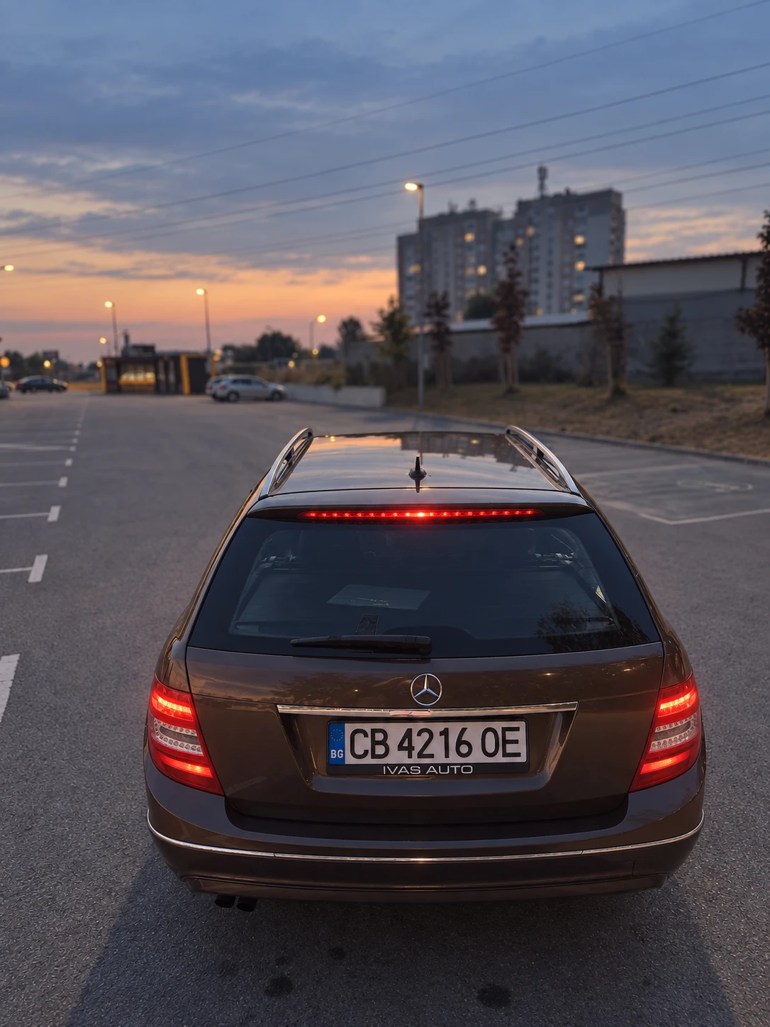 Mercedes-Benz C 200, снимка 6 - Автомобили и джипове - 55684696