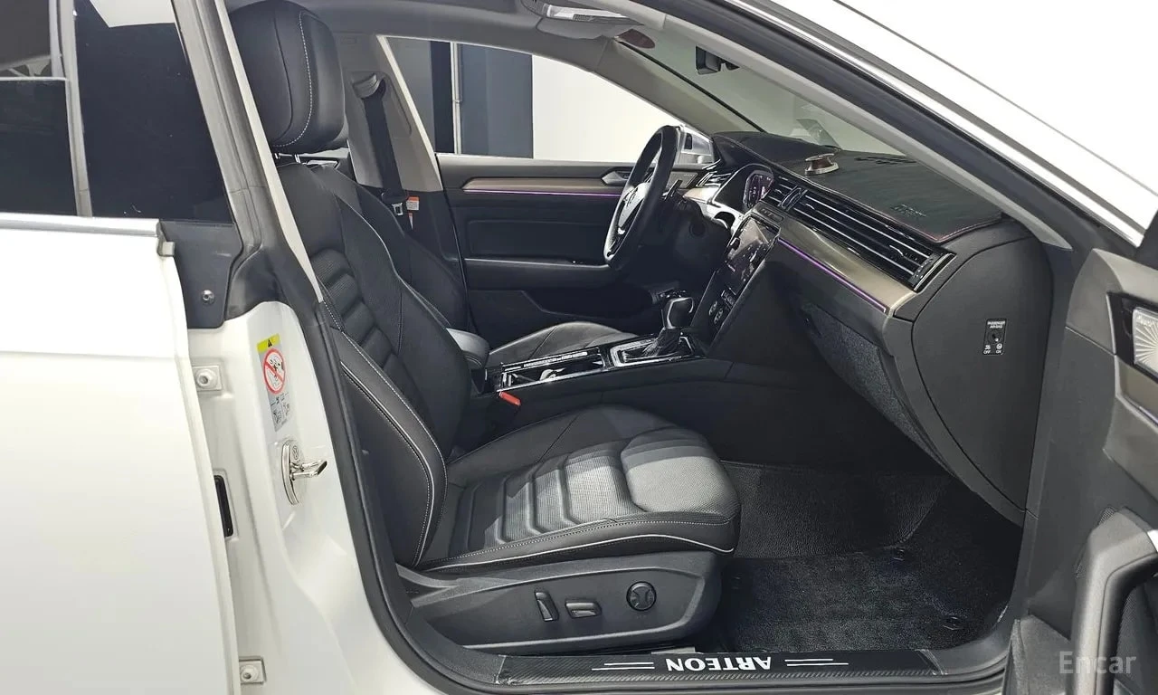 VW Arteon  R LIINE 4Motion / СЕРТИФИКАТ ЗА ОТЛИЧНО КАЧЕСТВО , снимка 11 - Автомобили и джипове - 55924427