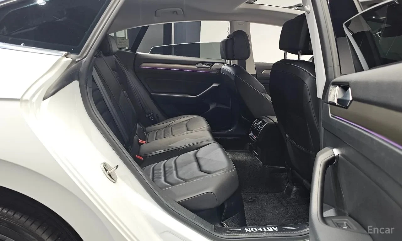 VW Arteon  R LIINE 4Motion / СЕРТИФИКАТ ЗА ОТЛИЧНО КАЧЕСТВО , снимка 12 - Автомобили и джипове - 55924427