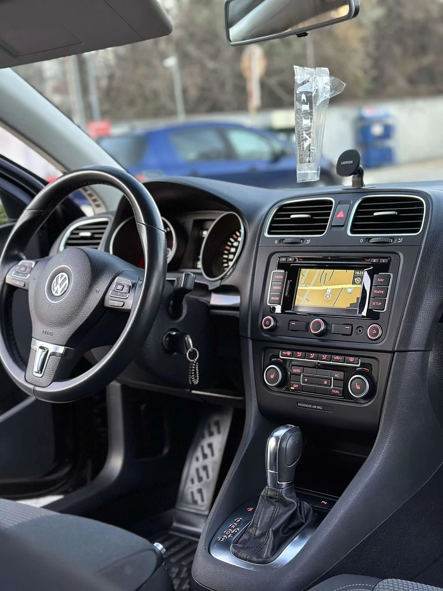 VW Golf SWIS, снимка 7 - Автомобили и джипове - 56354498