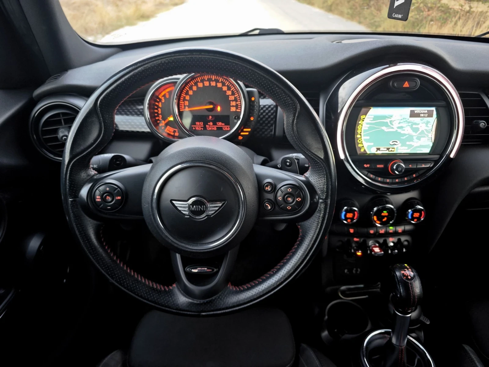 Mini Cooper s Mini cooper SD * JWC* 2.0D/170ks* Автомат* , снимка 11 - Автомобили и джипове - 56261060