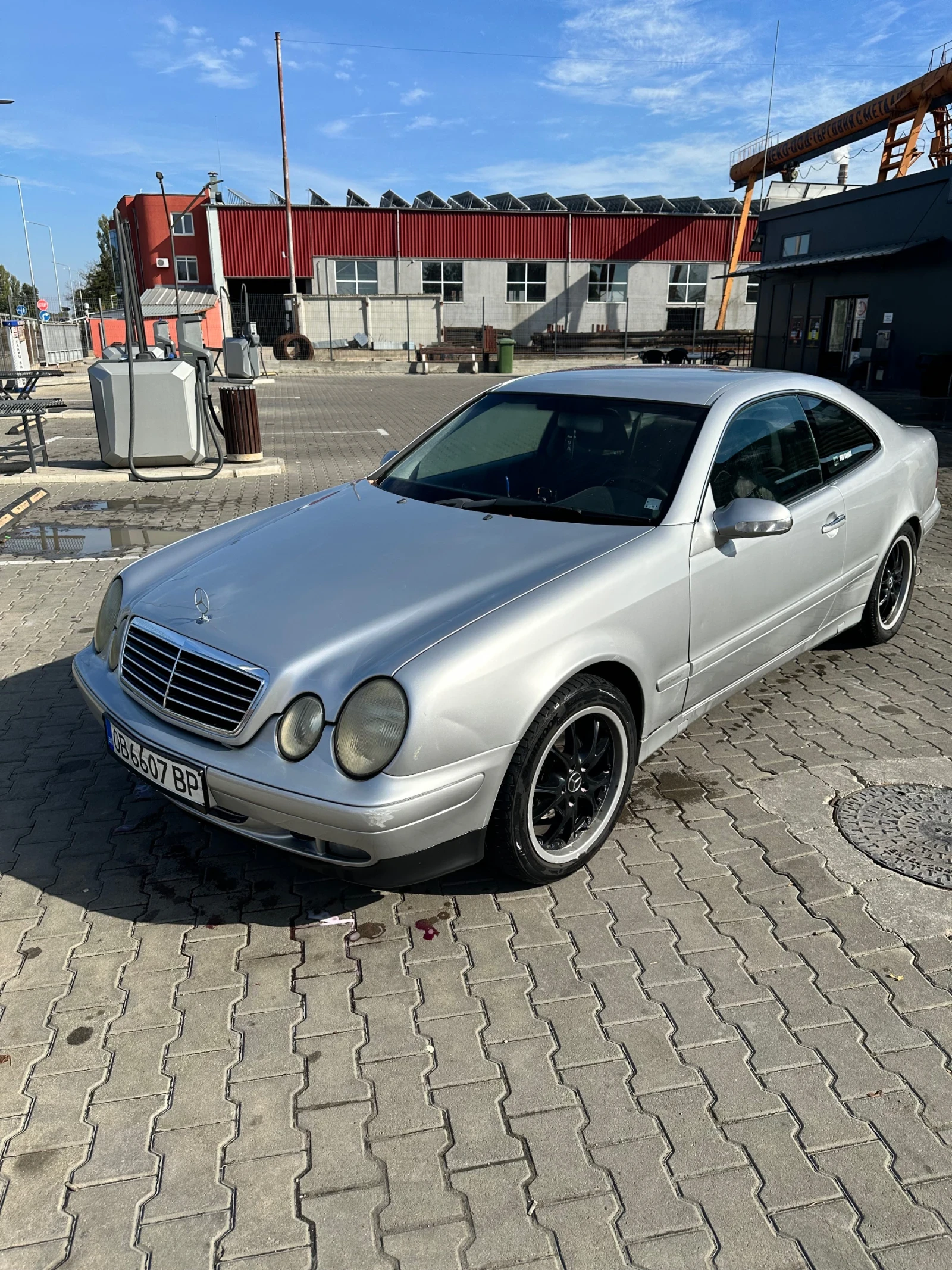 Mercedes-Benz CLK, снимка 2 - Автомобили и джипове - 56582902