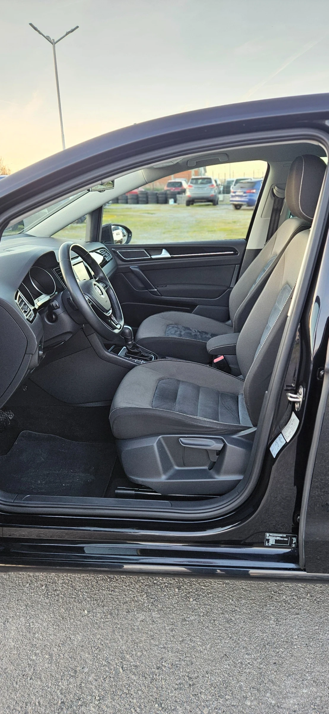 VW Golf 2.0TDI 150K/��������/NAVI/DISTRONIC | Mobile.bg � ����������� 9