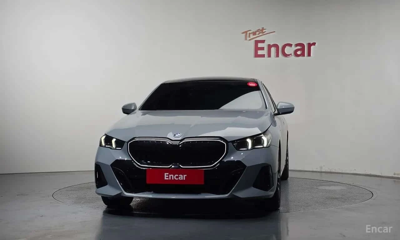 BMW 530E * M Sport * , снимка 3 - Автомобили и джипове - 56685260
