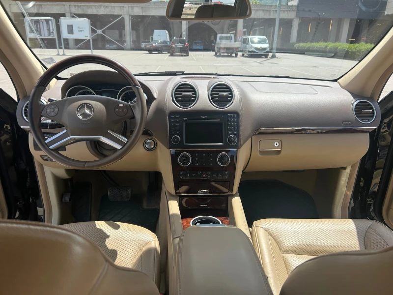 Mercedes-Benz GL 550, снимка 9 - Автомобили и джипове - 52493496