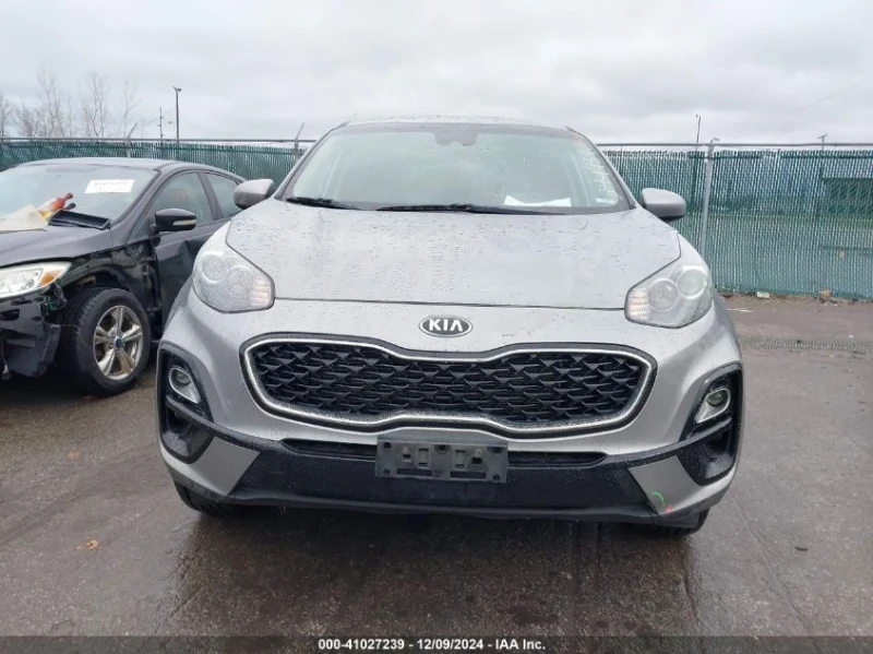 Kia Sportage 2.4L I-4 DI, DOHC, VVT, 181HP All Wheel Drive, снимка 4 - Автомобили и джипове - 48769471