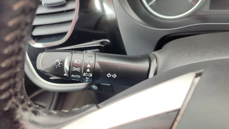 Mitsubishi Outlander 4x4 7места, снимка 11 - Автомобили и джипове - 49616845