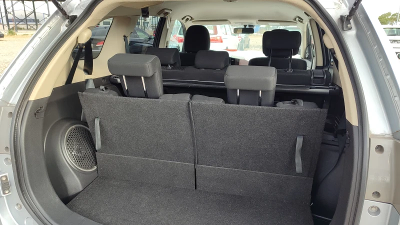 Mitsubishi Outlander 4x4 7места, снимка 9 - Автомобили и джипове - 49616845