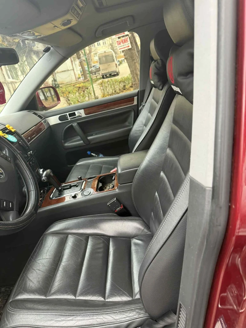 VW Touareg, снимка 5 - Автомобили и джипове - 52663895