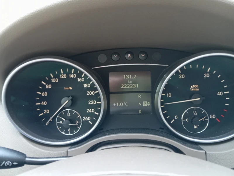Mercedes-Benz ML 320, снимка 9 - Автомобили и джипове - 52957498