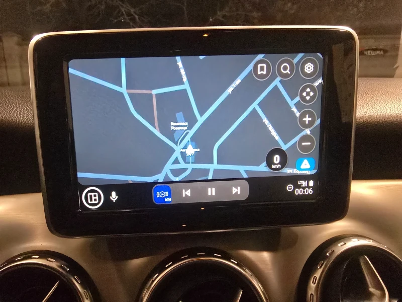 Mercedes-Benz GLA 220, снимка 3 - Автомобили и джипове - 53019337