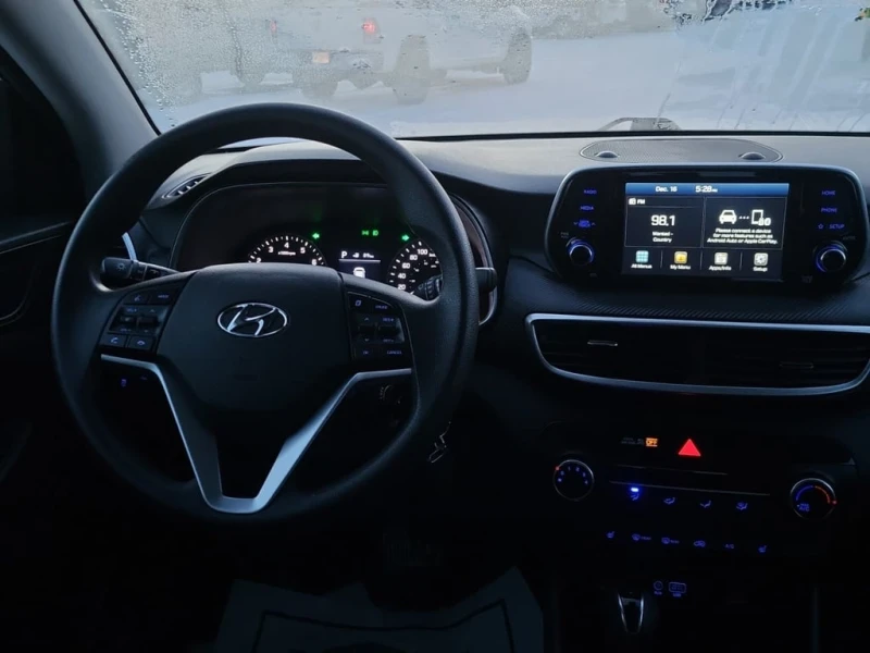 Hyundai Tucson * ESSENTIAL * CARFAX * ЦЕНА ДО БГ, снимка 10 - Автомобили и джипове - 53121497