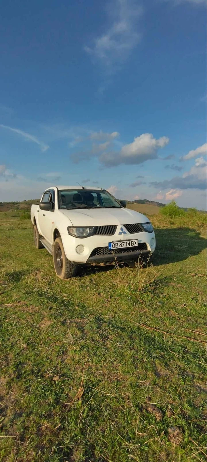 Mitsubishi L200, снимка 3 - Автомобили и джипове - 47335447