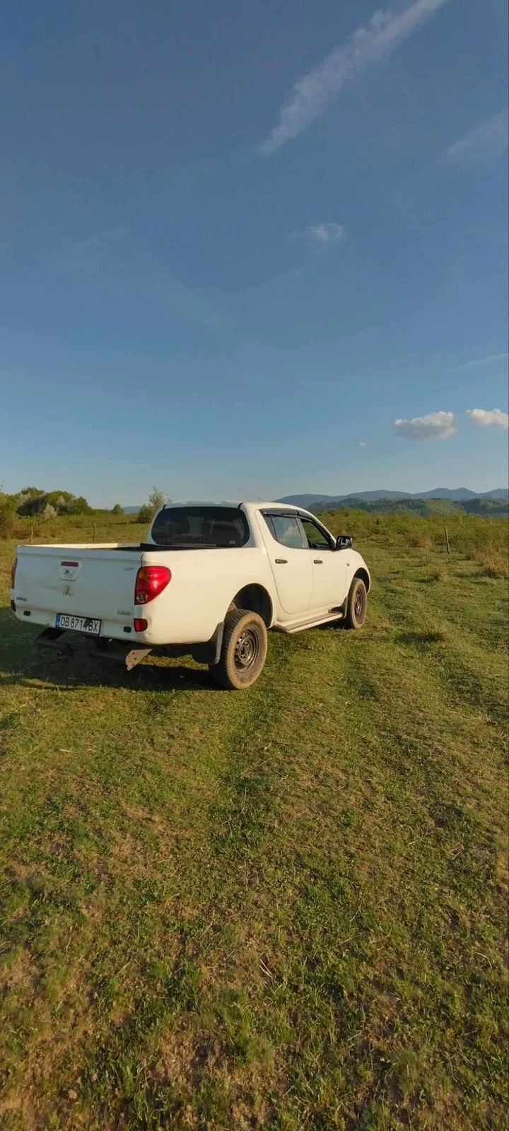 Mitsubishi L200, снимка 5 - Автомобили и джипове - 47335447