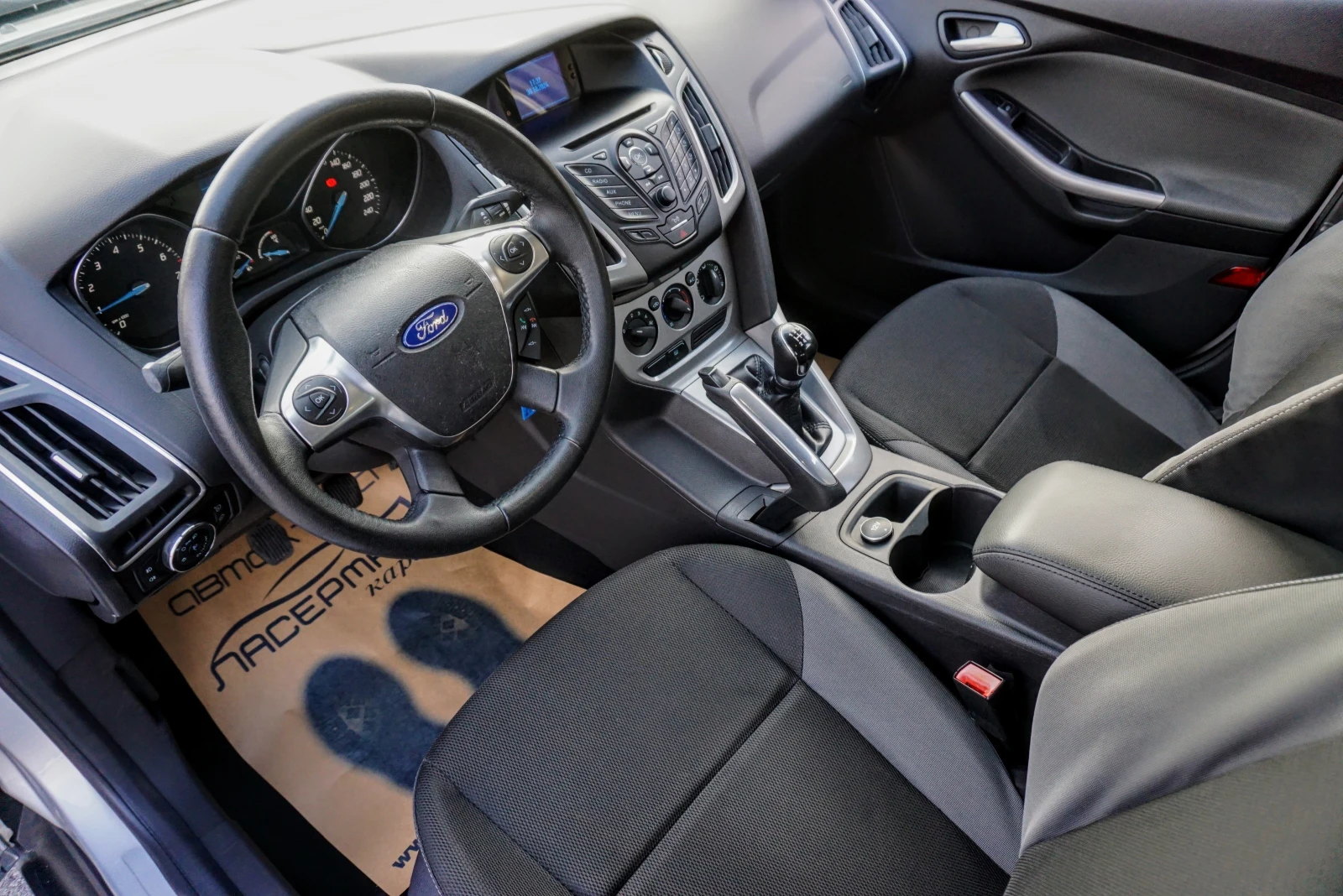 Ford Focus 1.6i TITANIUM - изображение 6