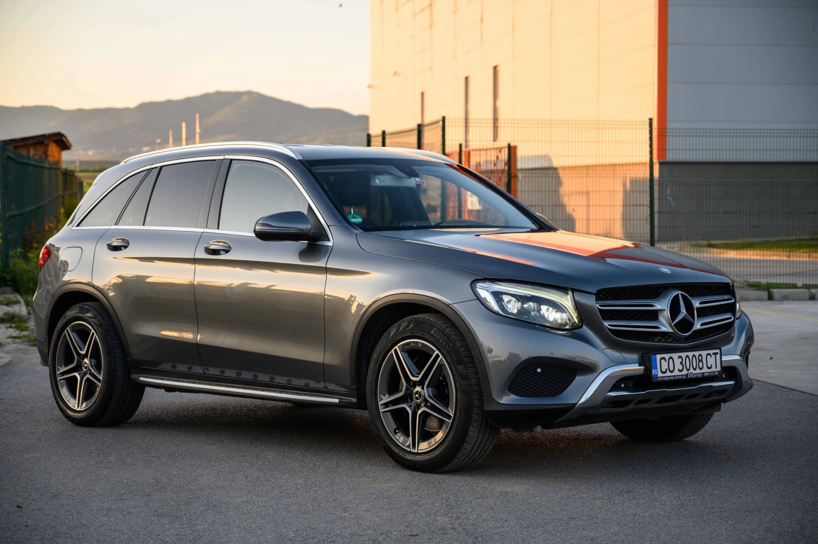 Mercedes-Benz GLC 220 4Matic* AMG* Matrix* Германия - изображение 5