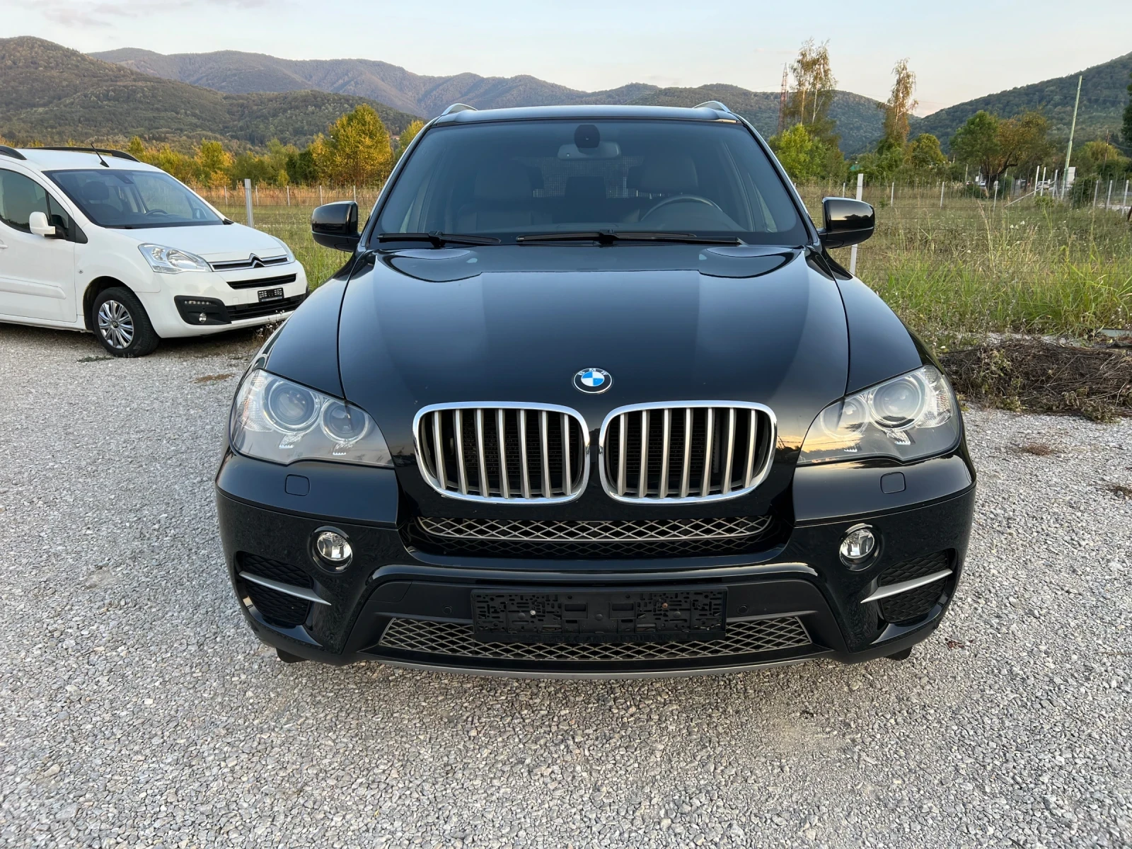 BMW X5 xDrive 4.0d - изображение 8